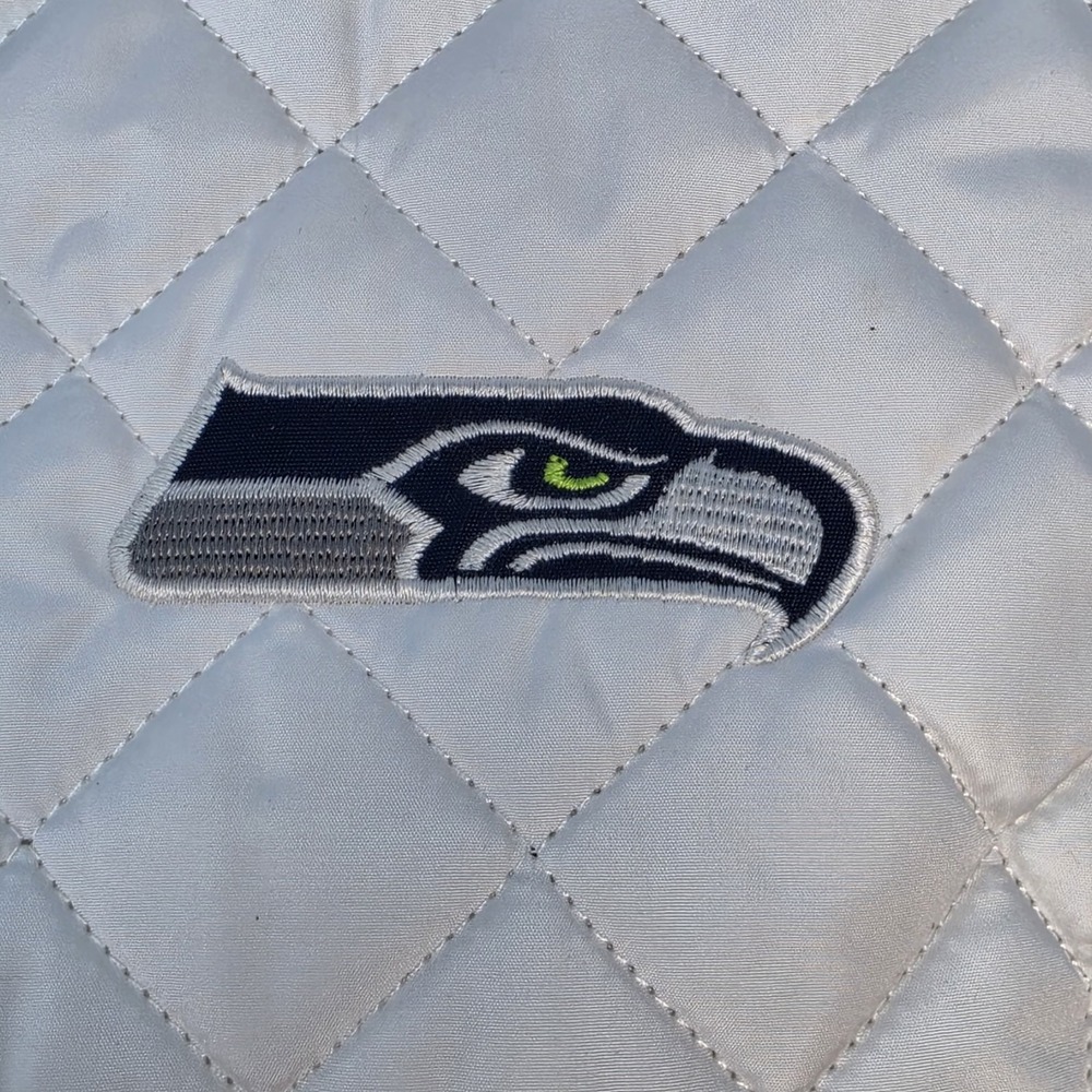 Seahawks Official NFL Team Womens M Puffer Vest Quilted White Jacket Full Zip - Picture 3 of 14